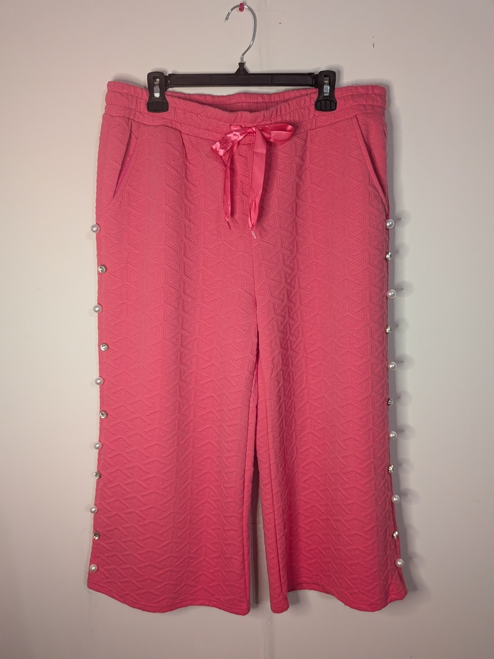 NWT Simply Southern Women’s Pink Geometric Quilted Wide-Leg Cropped Pants XL
